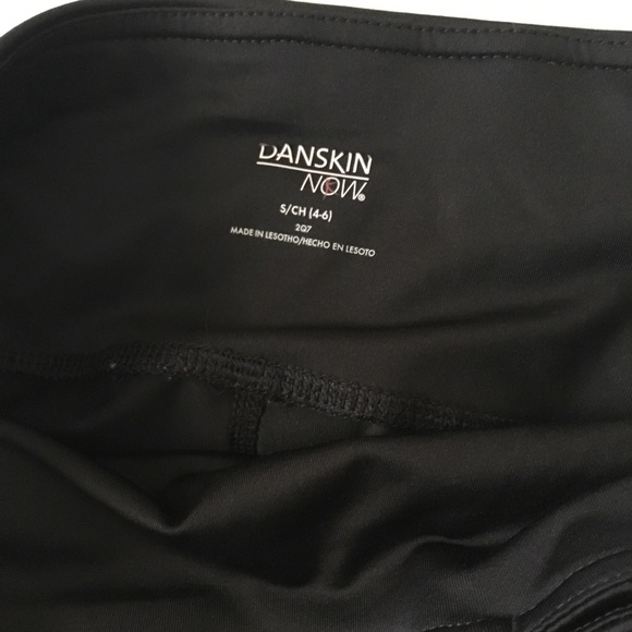 NWOT Danskin NOW performance leggings with mesh - Picture 4 of 4